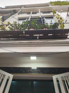 THÁCH THỨC TÌM NƠI AN CƯ - NHÀ MỚI 5 tầng Ngõ thông xe SH quay đầu, Mỗ Lao, Hà Đông, giá 215 tr/m2.